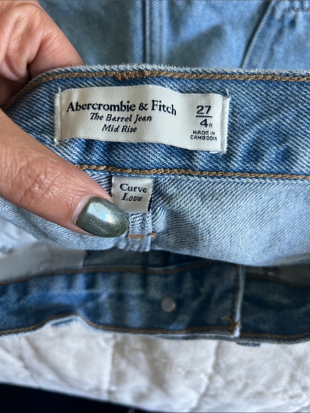 Abercrombie & Fitch Curve Love The Barrel Jean Mid Rise - Picture 9 of 11
